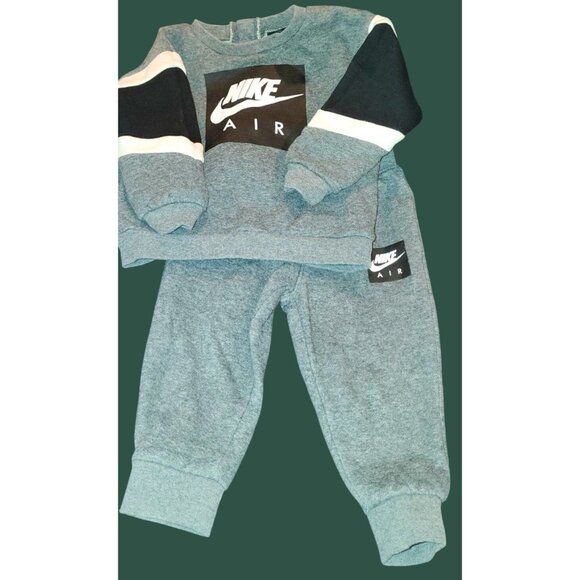 Nike Air Toddler Sweatshirt & Jogger Set 18M Gray - Picture 1 of 9